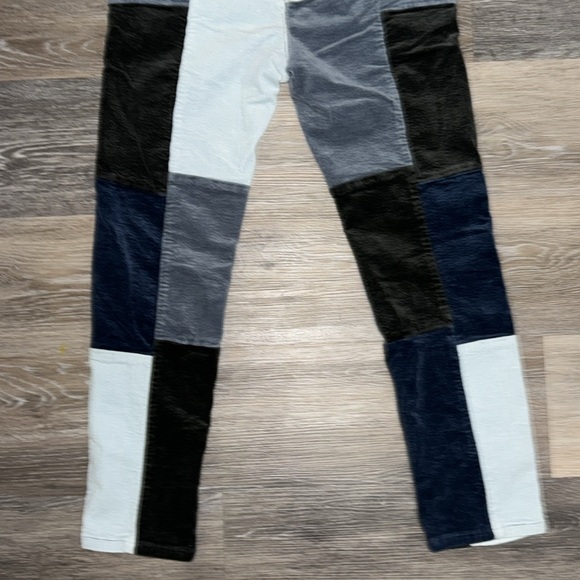 SOLD ON E - Picture 5 of 8